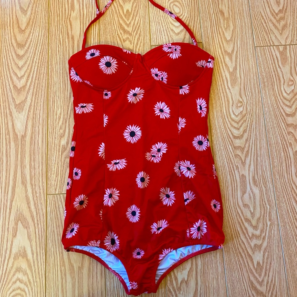 MOTEL Daisy Print One Piece Swimsuit